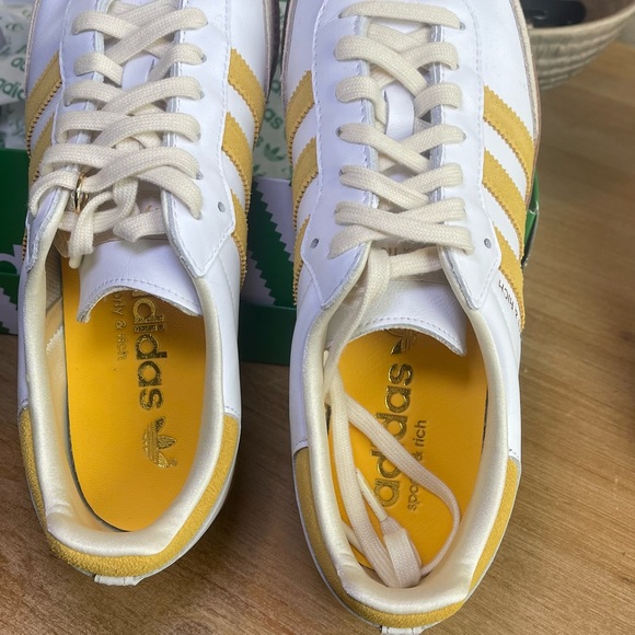 adidas Samba Sporty & Rich White Bold Gold ( Mens 9.5 Womens 10.5/11) - Picture 3 of 9